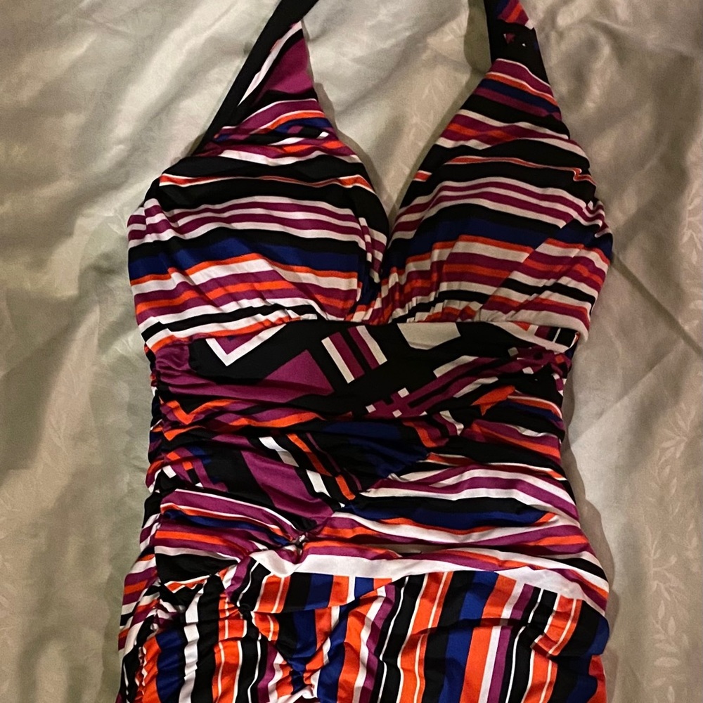 Stunning XOXO ruched dress, small